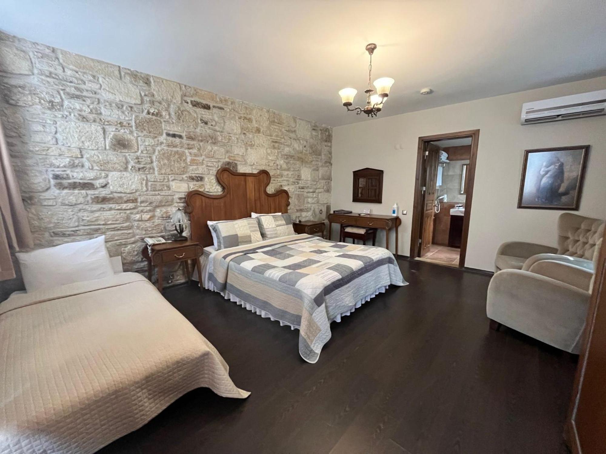 Griffon Hotel Yenifoca 외부 사진