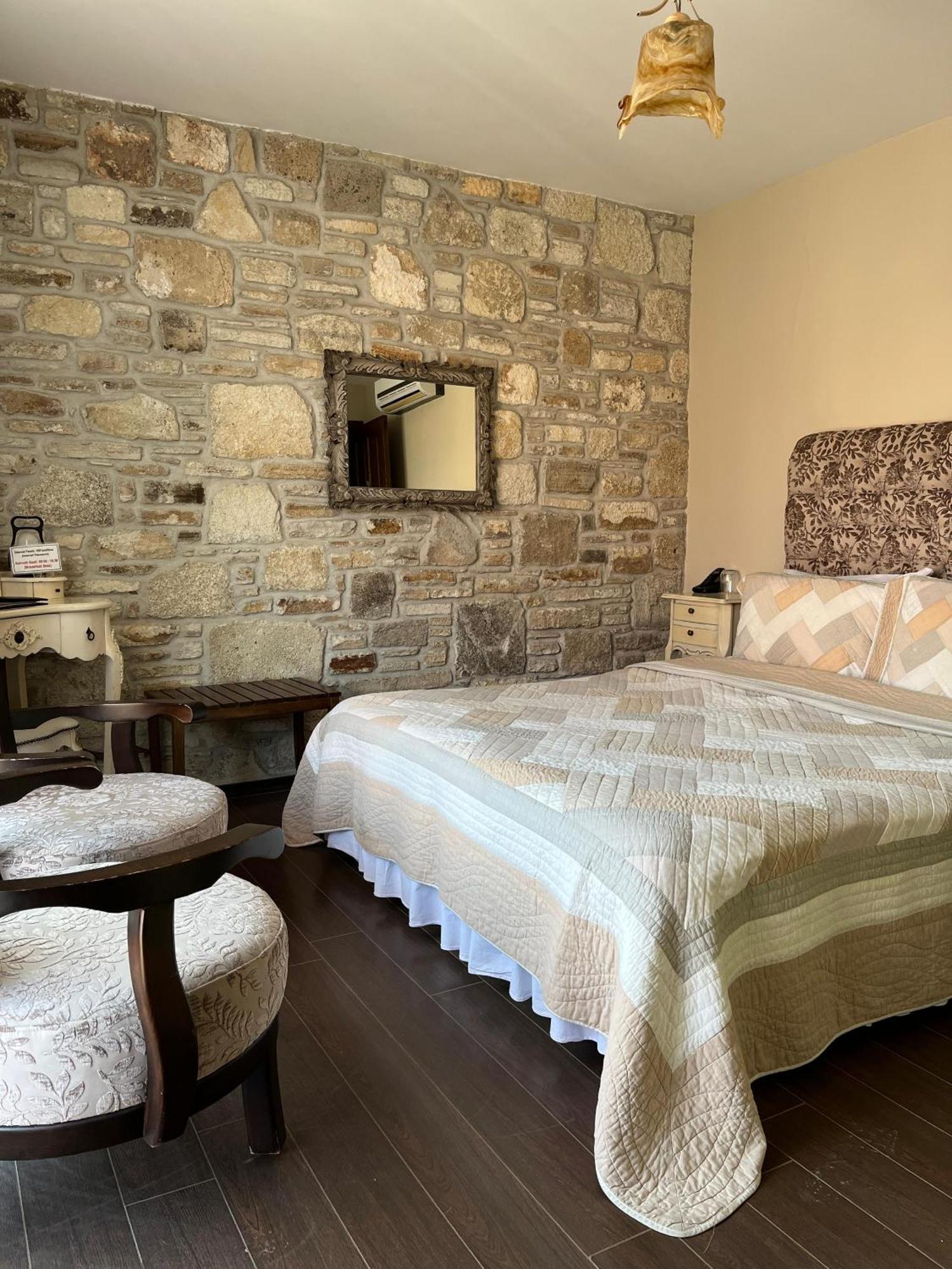 Griffon Hotel Yenifoca 외부 사진