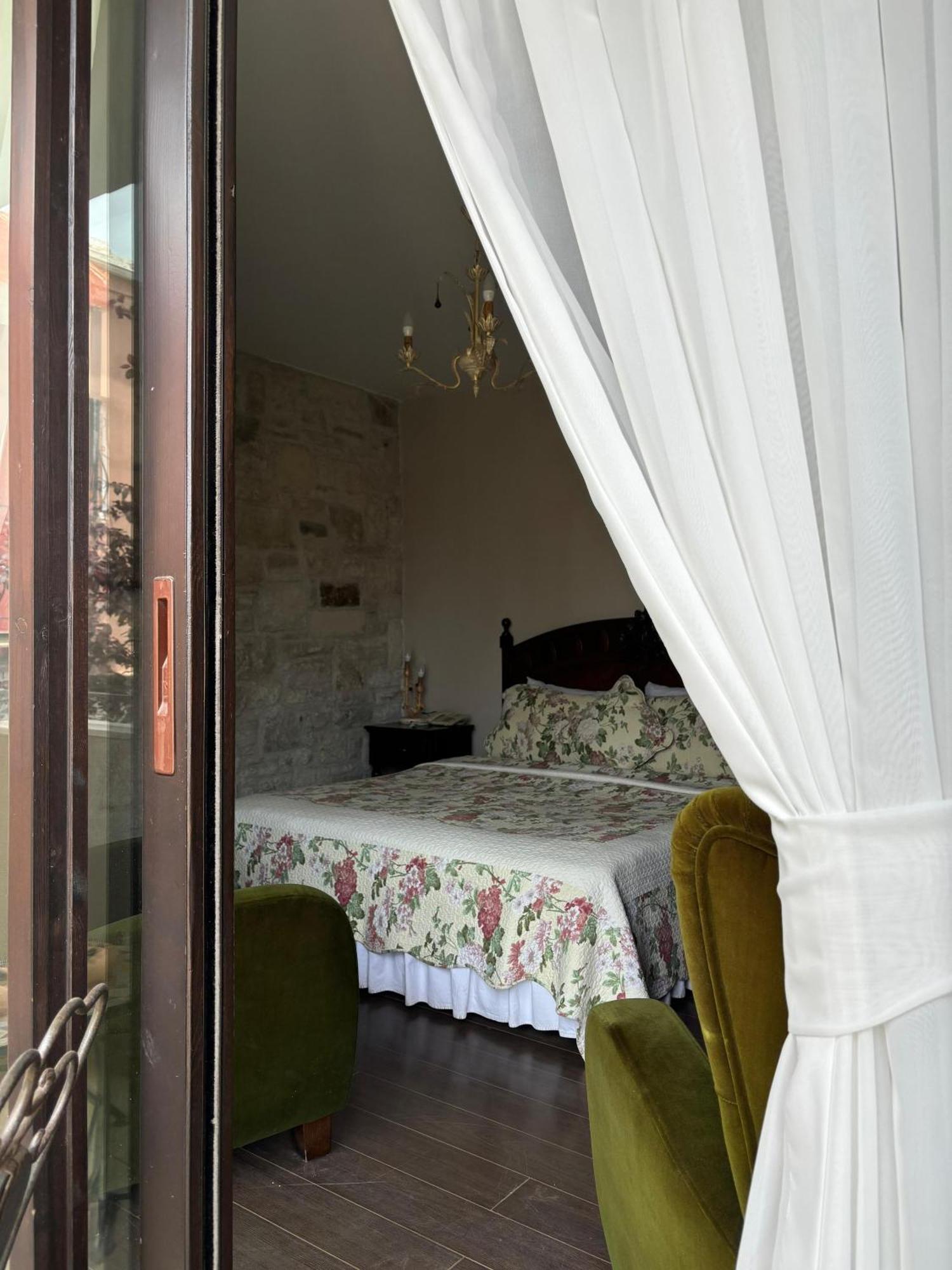 Griffon Hotel Yenifoca 외부 사진